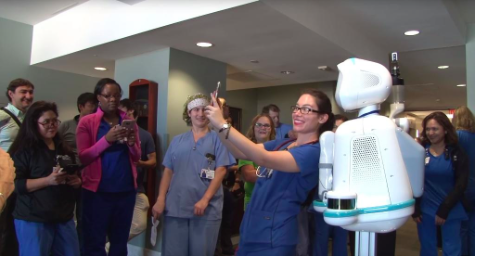 Inteligentny robot pomoże zapracowanym pielęgniarkom